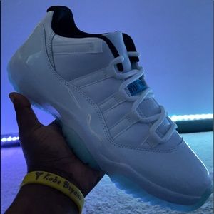 Jordan 11 low legend blue